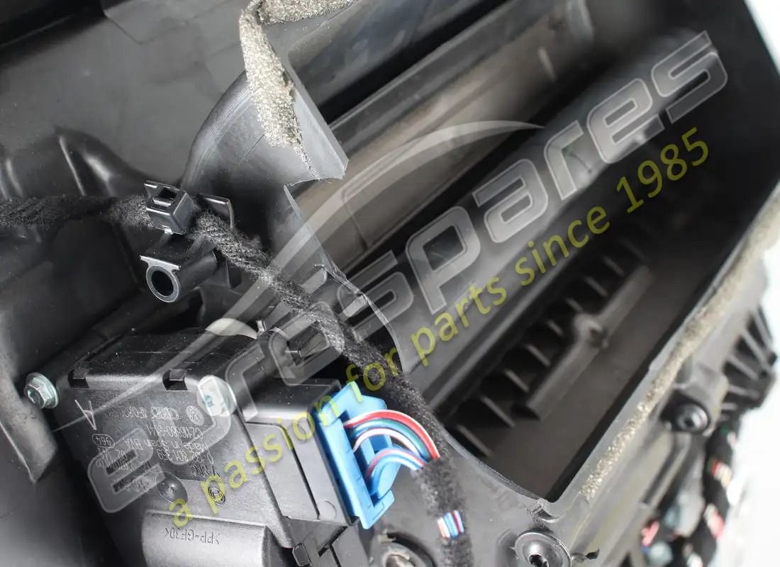 DAMAGED LAMBORGHINI HEATER MATRIX. PART NUMBER 400820351C (6) damaged lamborghini heater matrix. part number 400820351c (6)