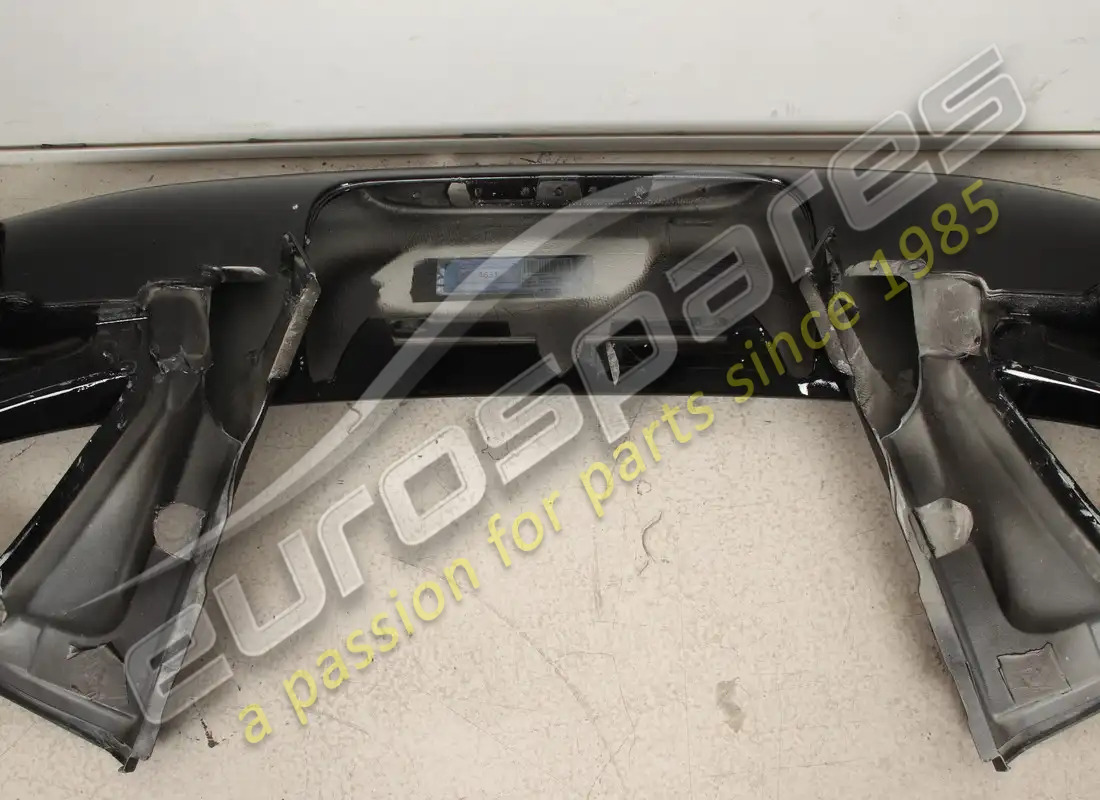 NEW (OTHER) FERRARI COMPLETE REAR SPOILER. PART NUMBER 949122 (6) new (other) ferrari complete rear spoiler. part number 949122 (6)