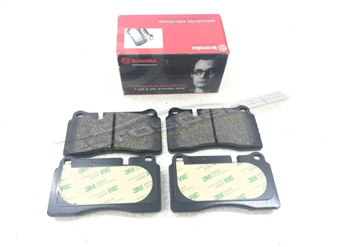 NEW EUROSPARES KIT OF FRONT PADS WITH SPRIN. PART NUMBER 70001057 (1) new eurospares kit of front pads with sprin. part number 70001057 (1)