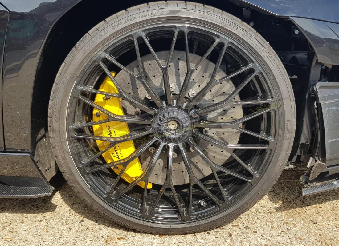 lamborghini 2018 (lp740-4 s coupe) with 6,254 miles, being prepared for dismantling #16