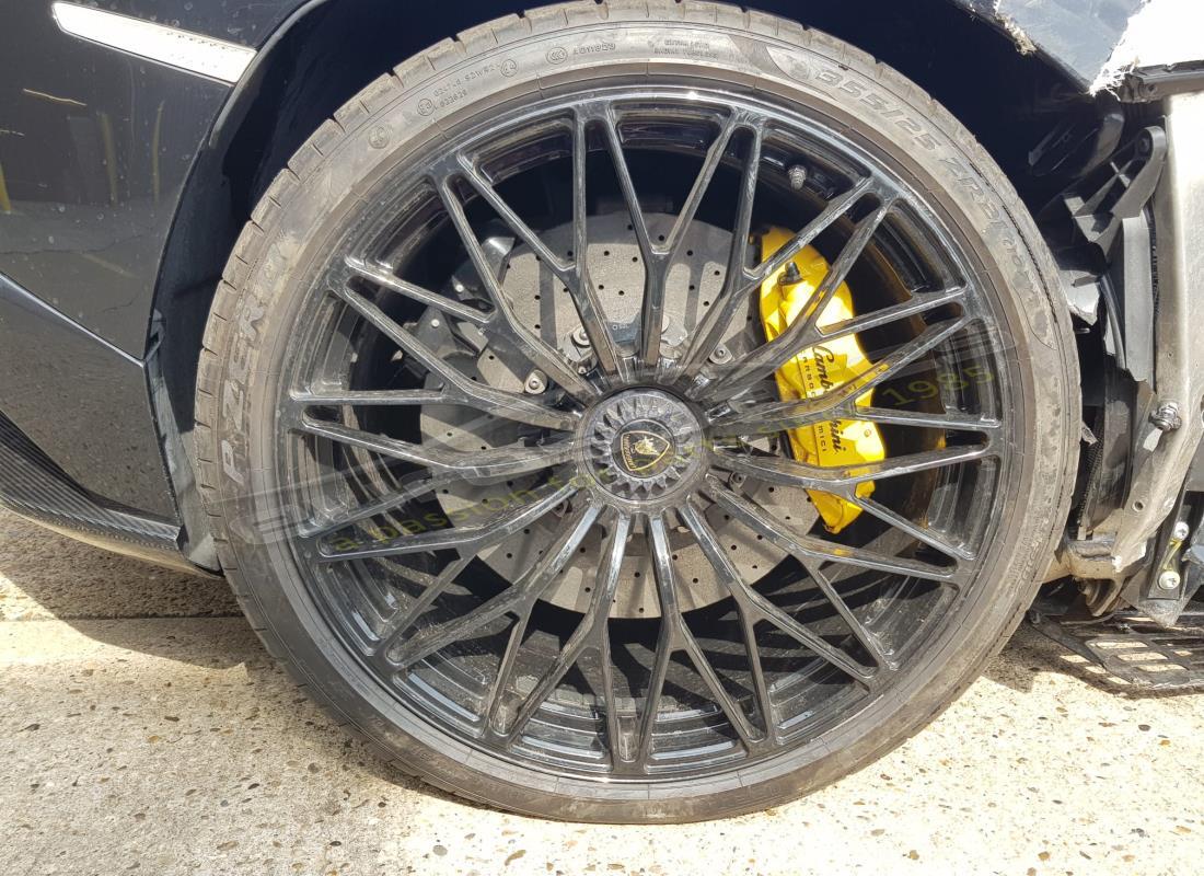 lamborghini 2018 (lp740-4 s coupe) with 6,254 miles, being prepared for dismantling #15