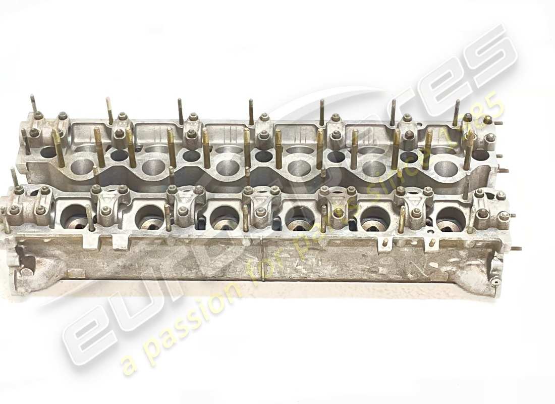 NEW FERRARI RH CYLINDER HEAD. PART NUMBER 100092 (2) new ferrari rh cylinder head. part number 100092 (2)