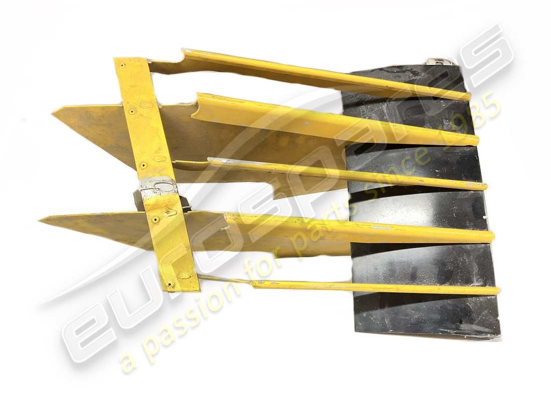 USED FERRARI RH REAR SIDE GRILLE. PART NUMBER 61489600 (1) used ferrari rh rear side grille. part number 61489600 (1)