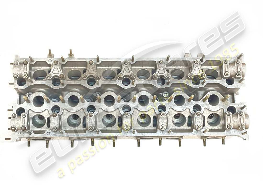 NEW FERRARI RH CYLINDER HEAD. PART NUMBER 100092 (3) new ferrari rh cylinder head. part number 100092 (3)