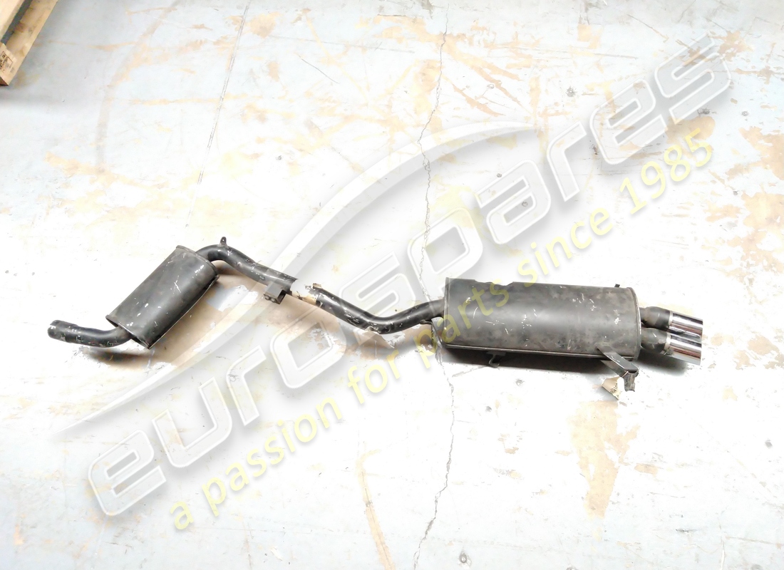 NEW MASERATI MUFFLER. PART NUMBER 319062109 (1) new maserati muffler. part number 319062109 (1)