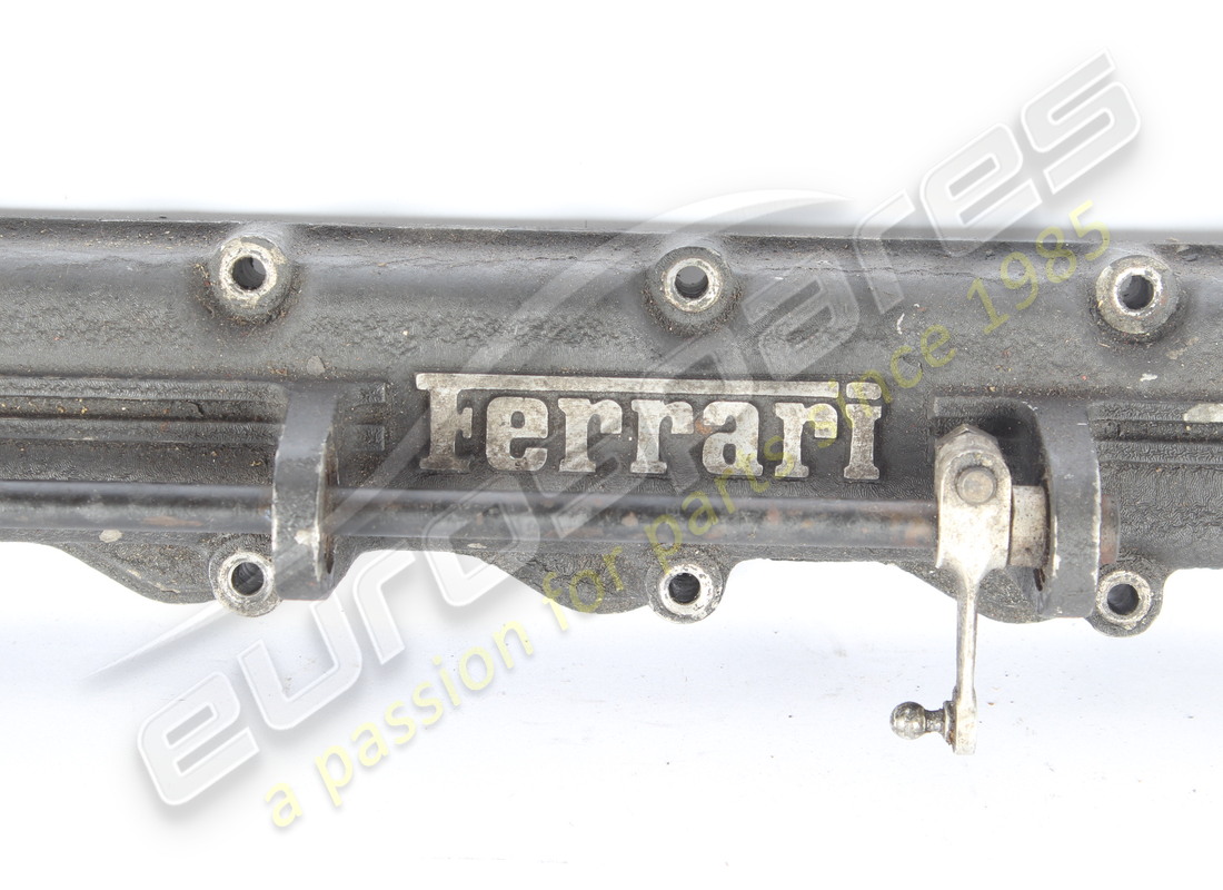 USED FERRARI CAM COVER FOR RH HEAD. PART NUMBER 100104 (3) used ferrari cam cover for rh head. part number 100104 (3)