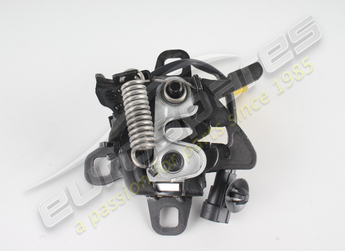 new maserati bonnet lock. part number 670152937 (2)