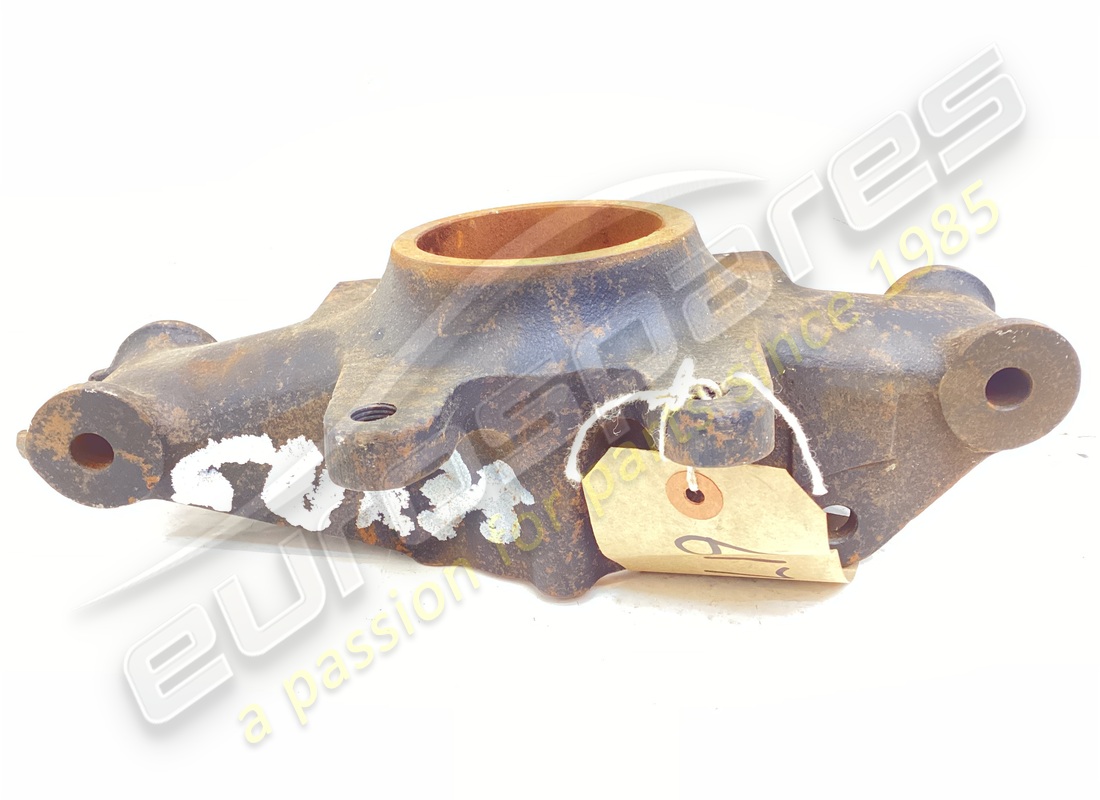 NEW FERRARI LH REAR SUSPENSION UPRIGHT. PART NUMBER 601735 (2) new ferrari lh rear suspension upright. part number 601735 (2)