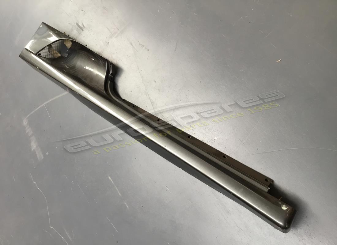 USED Ferrari RH UNDERDOOR COVERING . PART NUMBER 69831610 (1)