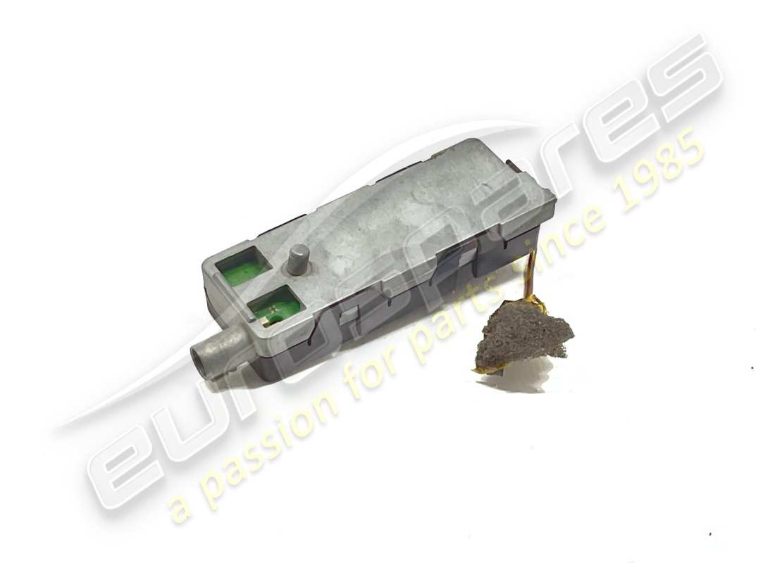 USED FERRARI AM/FM AMPLIFIER. PART NUMBER 277243 (1) used ferrari am/fm amplifier. part number 277243 (1)