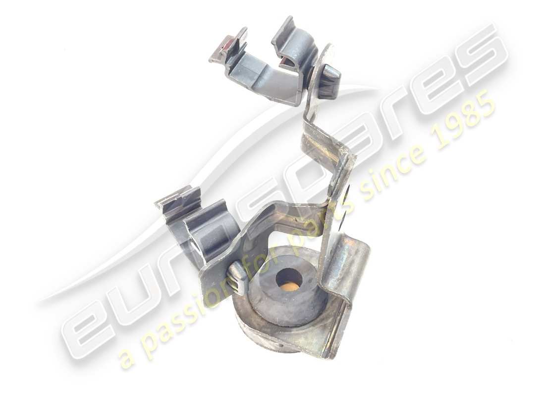 new maserati rh clean air intake sleeve b. part number 670038731 (2)