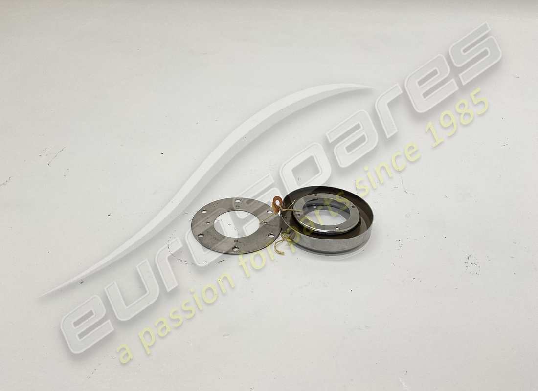 USED MASERATI BUSSOLA PER BOTTONE COMANDO AVVISATORE PER VOLANTE . . . .. PART NUMBER 107GS57953 (1) used maserati bussola per bottone comando avvisatore per volante . . . .. part number 107gs57953 (1)