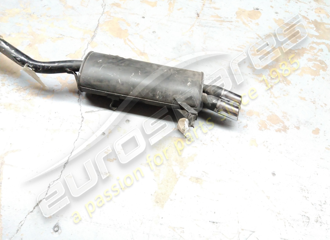 NEW MASERATI MUFFLER. PART NUMBER 319062109 (5) new maserati muffler. part number 319062109 (5)