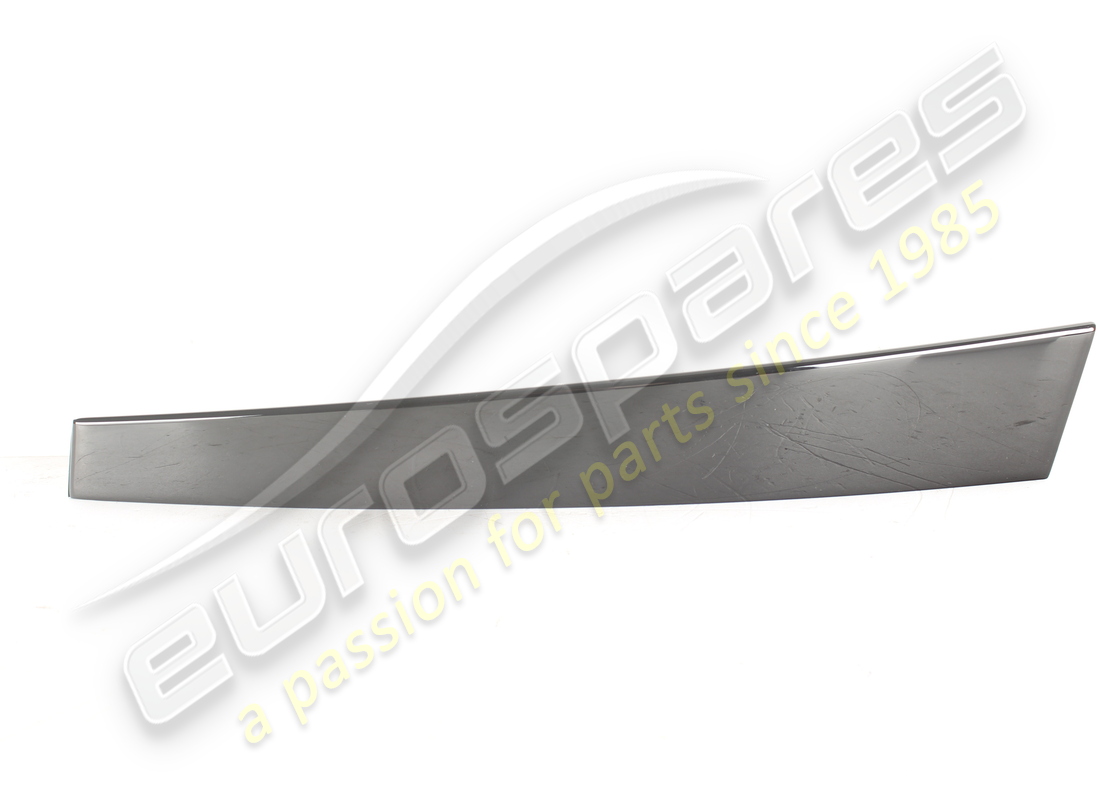 NEW MASERATI LH FRONT OUTER DOOR TRIM. PART NUMBER 67066400 (1) new maserati lh front outer door trim. part number 67066400 (1)