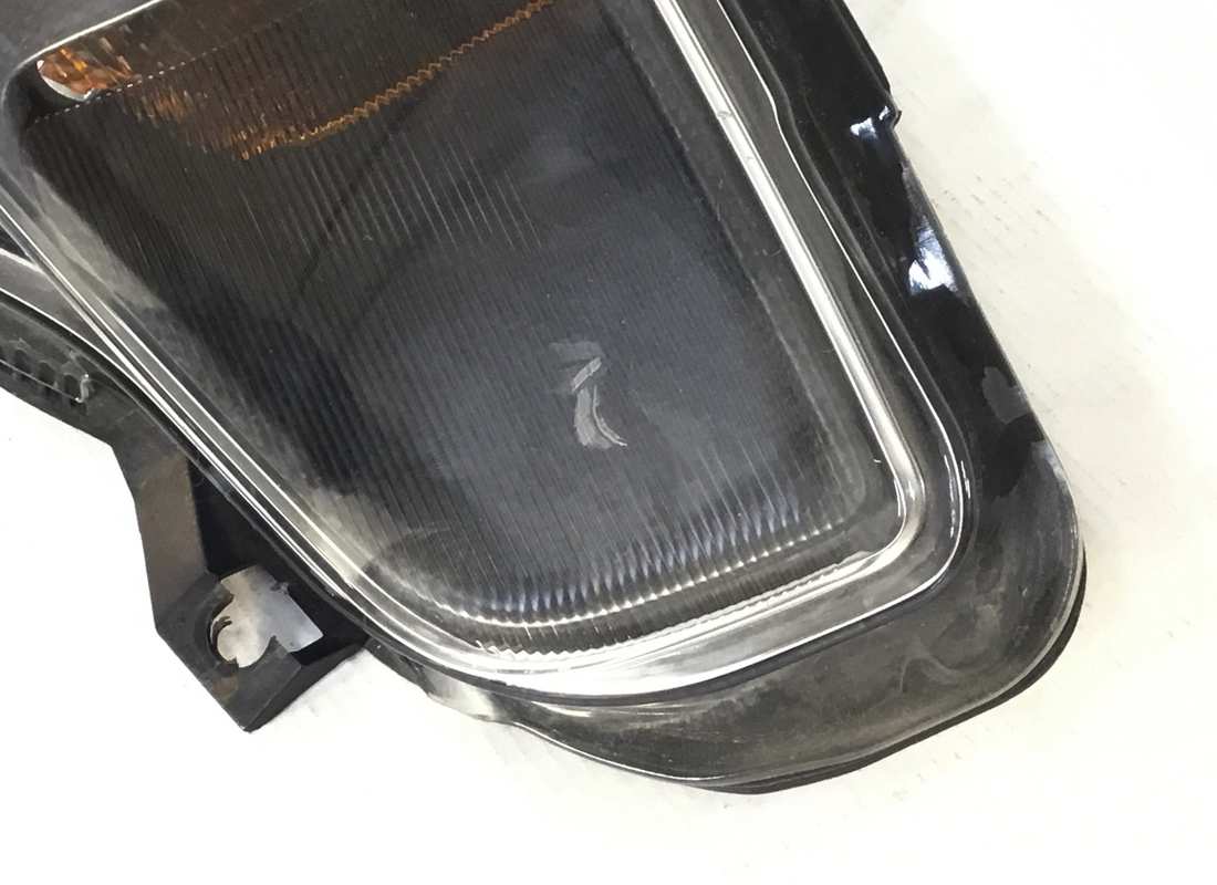 USED FERRARI HEADLIGHT RH PART NUMBER 198498 (4) used ferrari headlight rh part number 198498 (4)