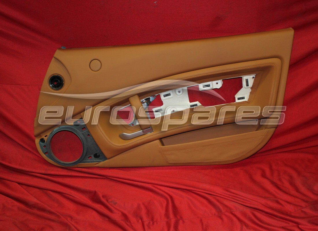 USED Ferrari COMPLETE RH DOOR PANEL MOULDING . PART NUMBER 82923905 (1)