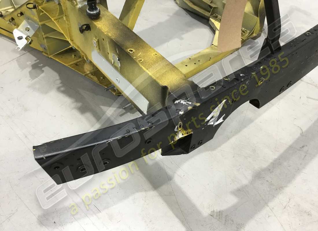 used ferrari rear subframe. part number 985761941 (5)