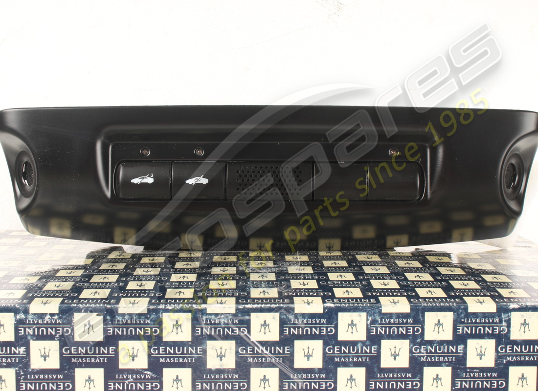 new (other) maserati button plate black. part number 69330500 (4)