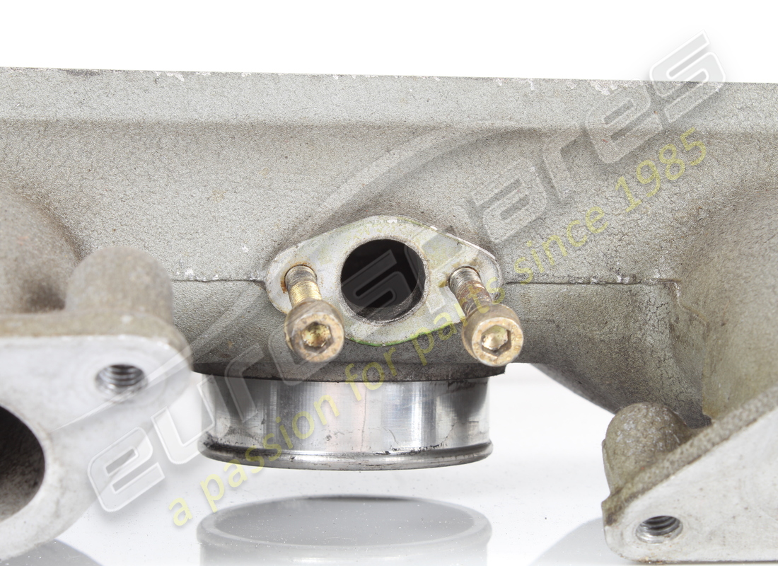 used ferrari rh body air delivery. part number 132327 (5)