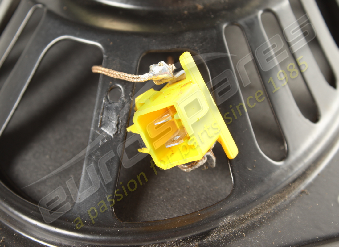 USED FERRARI LOUD SPEAKER WOOFER. PART NUMBER 169209 (5) used ferrari loud speaker woofer. part number 169209 (5)
