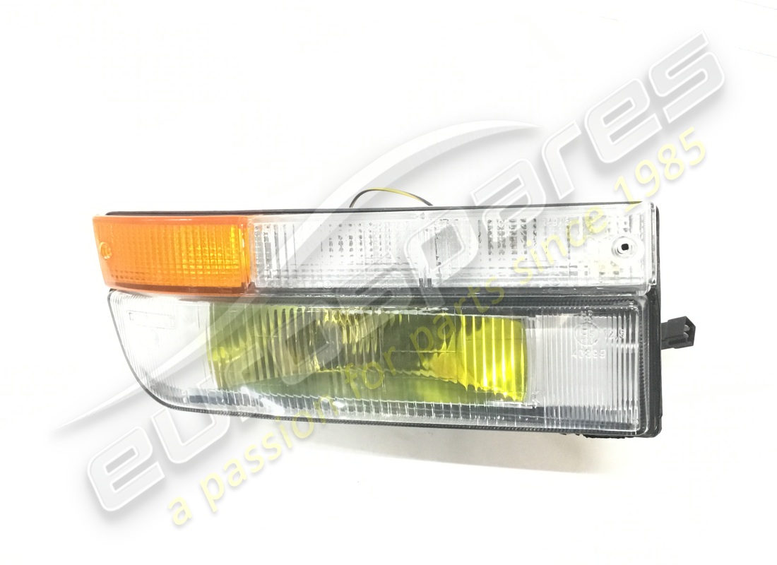 NEW FERRARI RH FRONT INDICATOR LIGHT. PART NUMBER 61815900 (2) new ferrari rh front indicator light. part number 61815900 (2)