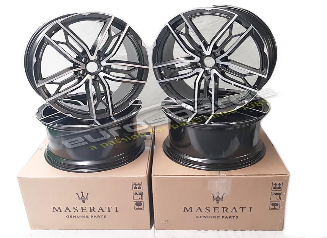 NEW Maserati 21'' WHEELS SET (ATLANTE) . PART NUMBER 9801560711 (1)
