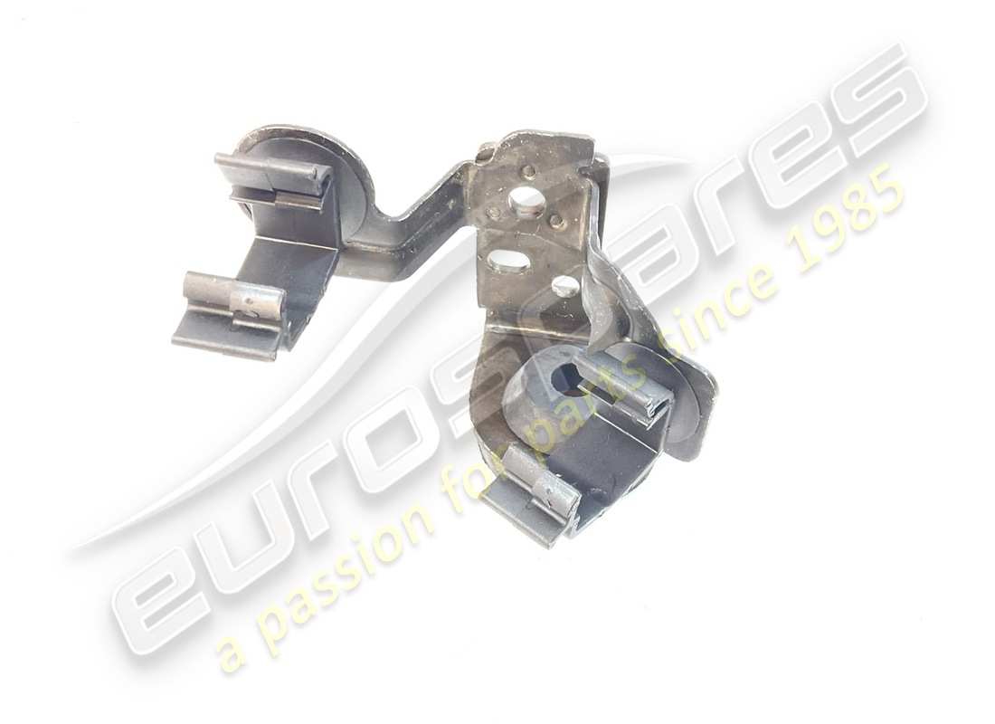 new maserati rh clean air intake sleeve b. part number 670038731 (1)