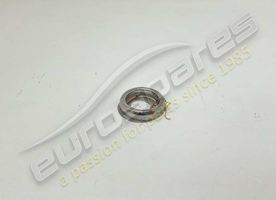 USED MASERATI BUSSOLA PER BOTTONE COMANDO AVVISATORE PER VOLANTE . . . .. PART NUMBER 107GS57953 (2) used maserati bussola per bottone comando avvisatore per volante . . . .. part number 107gs57953 (2)