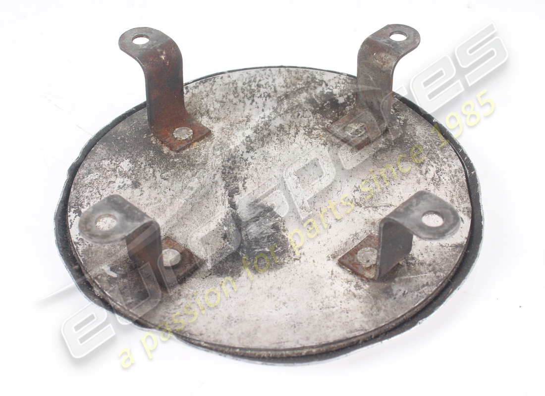 USED FERRARI SHIELD. PART NUMBER 107221 (2) used ferrari shield. part number 107221 (2)