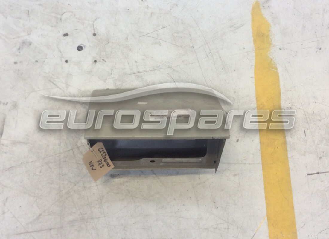 NEW FERRARI RH MAIN LIGHT HOUSING UNIT. PART NUMBER 62520400 (1) new ferrari rh main light housing unit. part number 62520400 (1)
