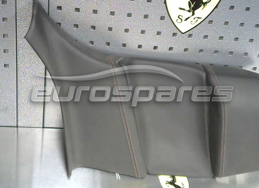 USED Ferrari RH LATERAL TRIM . PART NUMBER 81903112 (1)
