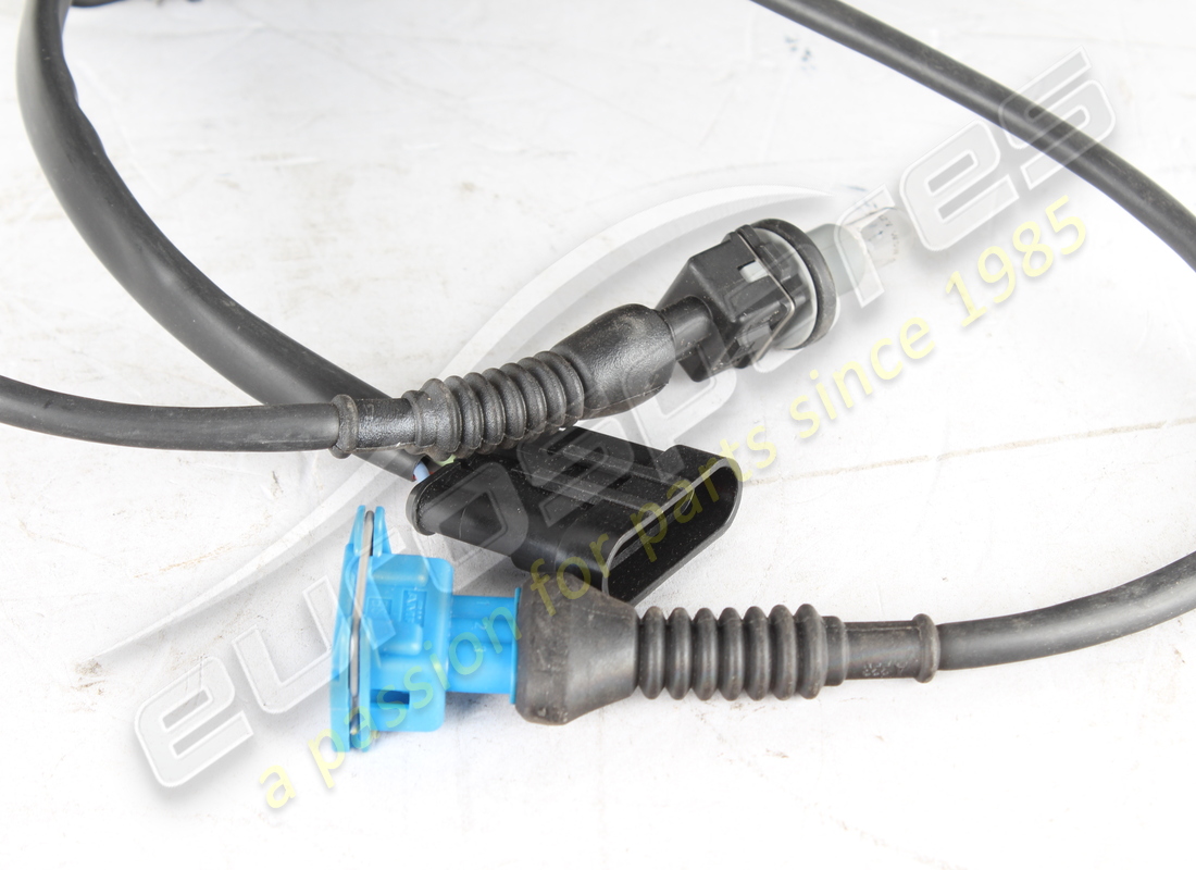 new ferrari rh headlight conversion kit. part number 672585999 (3)