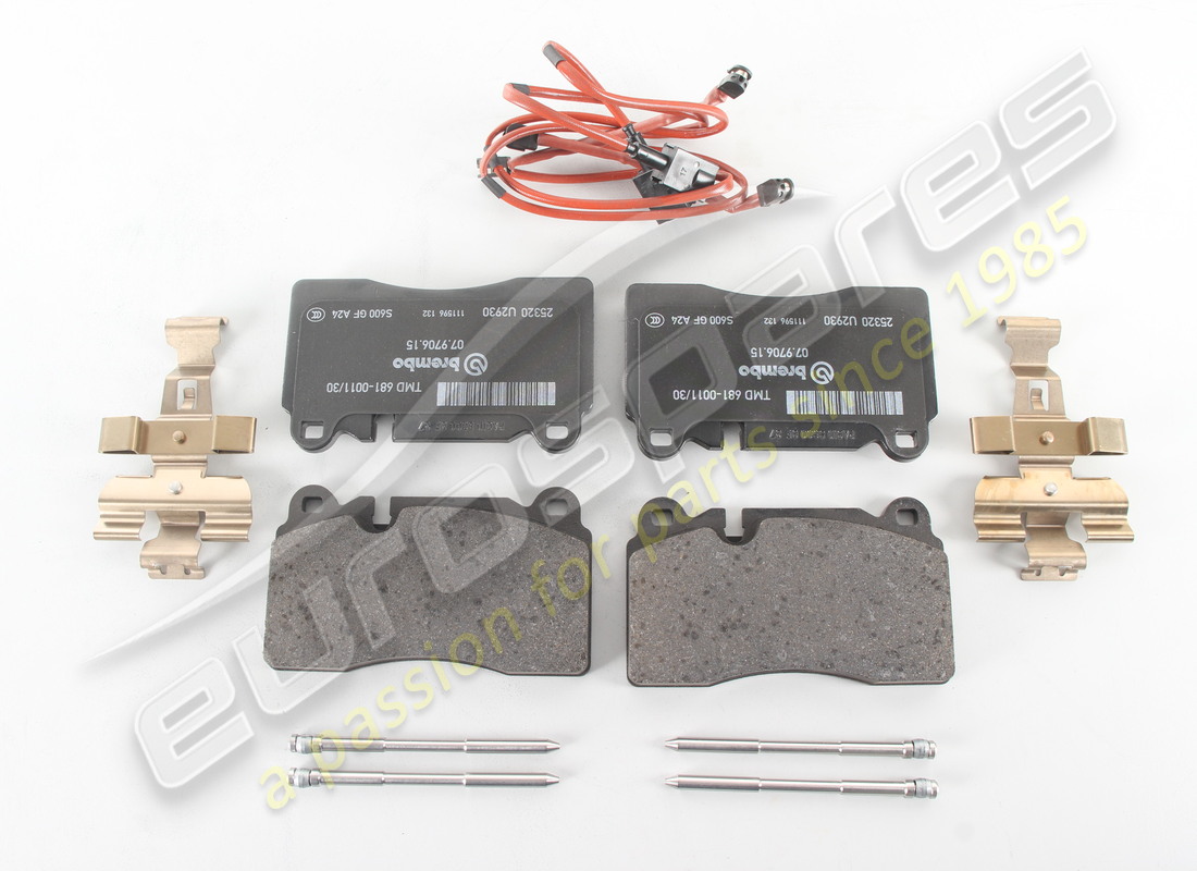 NEW FERRARI REAR PAD SET WITH SPRING. PART NUMBER 70003463 (1) new ferrari rear pad set with spring. part number 70003463 (1)