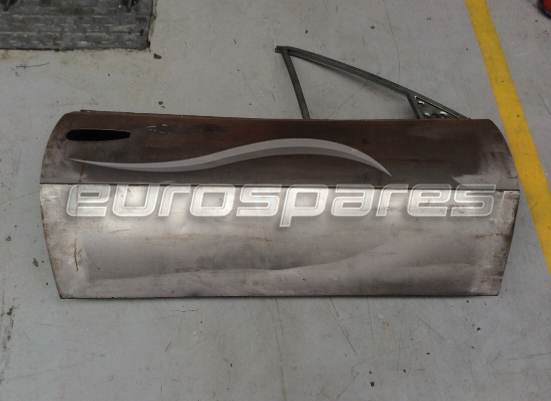 NEW FERRARI RH DOOR ASSEMBLY. PART NUMBER 61782600 (1) new ferrari rh door assembly. part number 61782600 (1)
