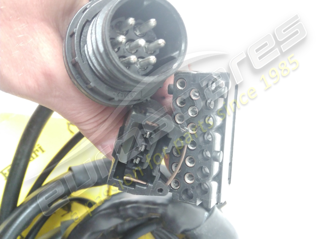 NEW FERRARI SET IGNITION CABLES - CYLINDER 7/12. PART NUMBER 147203 (2) new ferrari set ignition cables - cylinder 7/12. part number 147203 (2)