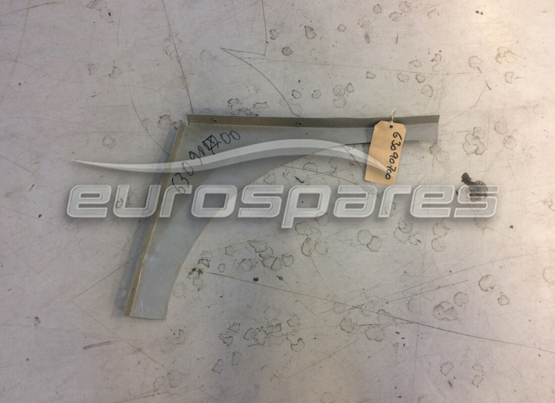 NEW Ferrari LH REAR WHEEL ARCH FRONT SIDE . PART NUMBER 63090700 (1)