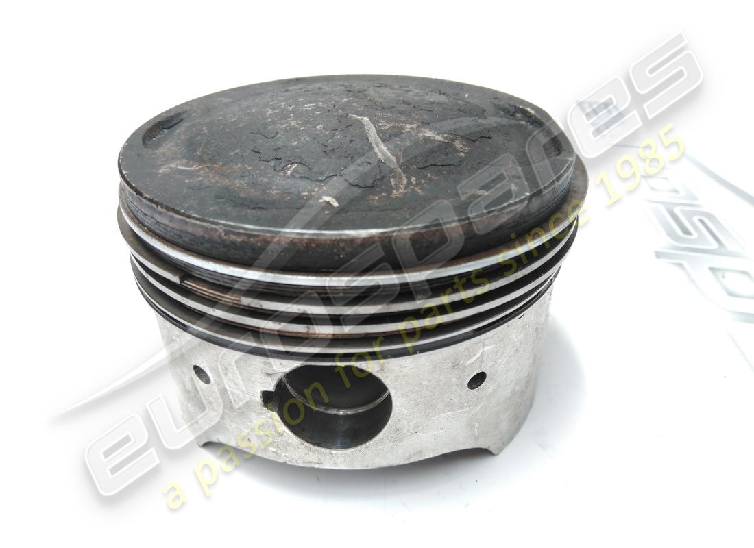 USED FERRARI PISTON ASSEMBLY 81MM STD 308 INJ. PART NUMBER 119828AA (1) used ferrari piston assembly 81mm std 308 inj. part number 119828aa (1)