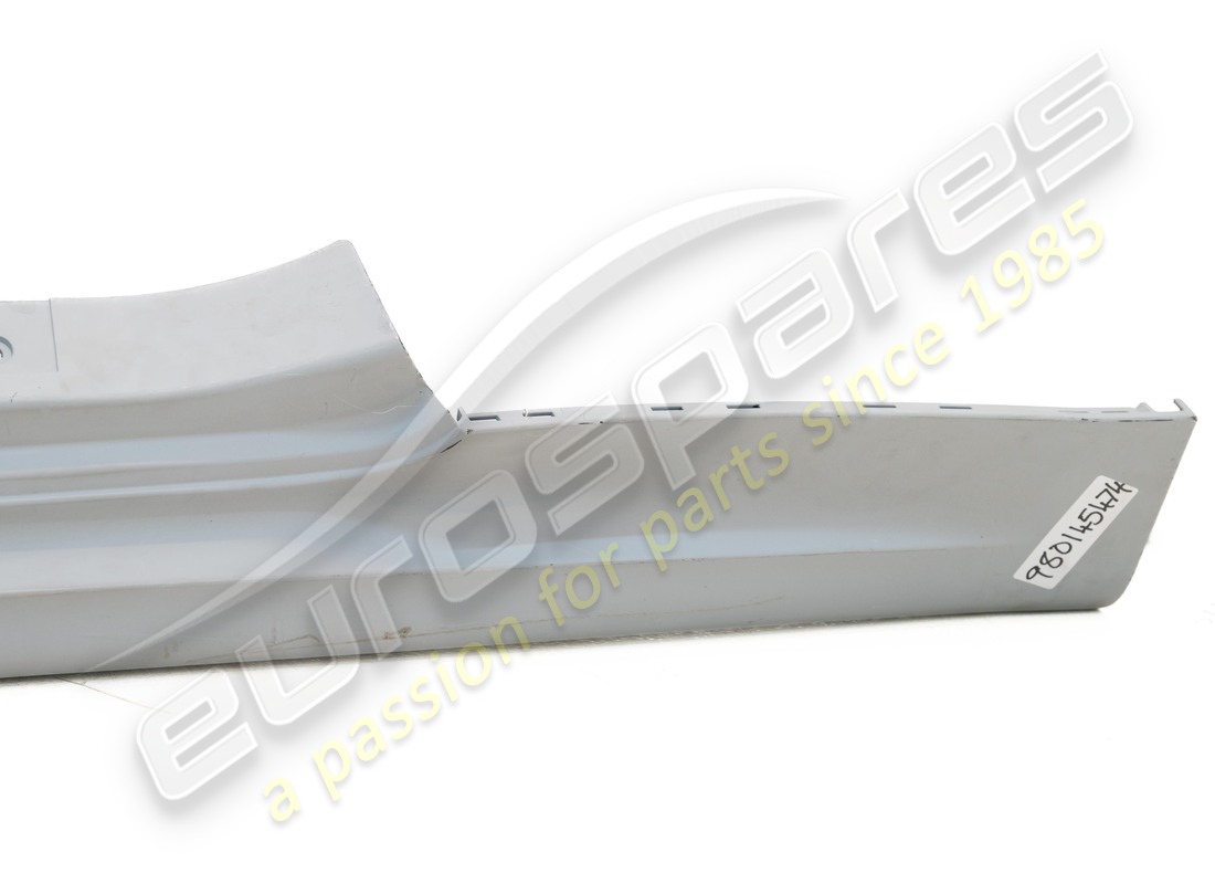 new maserati lh side skirt. part number 980145474 (4)