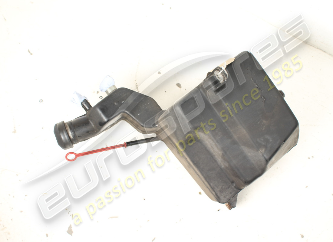 USED MASERATI OIL TANK. PART NUMBER 211465 (4) used maserati oil tank. part number 211465 (4)