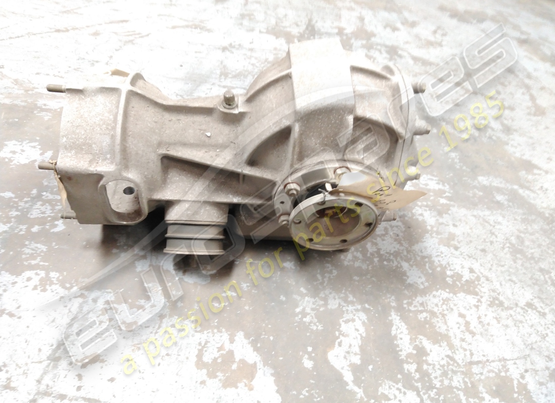 NEW FERRARI DIFFERENTIAL COMPLETE R12/39. PART NUMBER 120208 (3) new ferrari differential complete r12/39. part number 120208 (3)