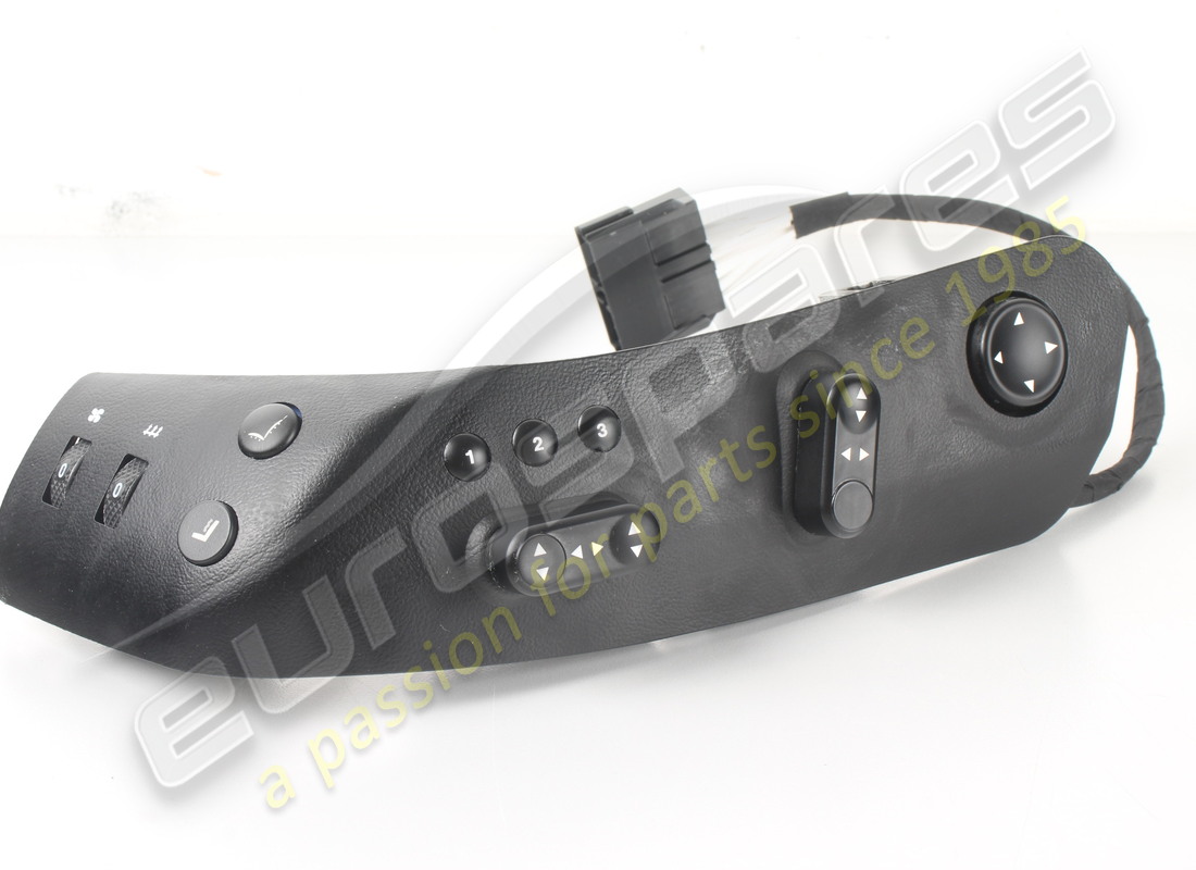 new (other) maserati lh button plateblu prof.. part number 981317933 (2)