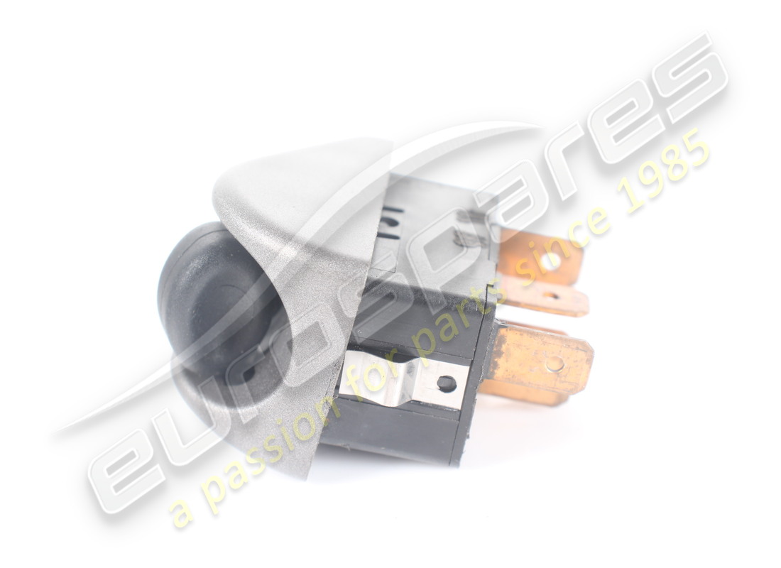 USED FERRARI SWITCH FOR ROOF LIGHT. PART NUMBER 171062 (5) used ferrari switch for roof light. part number 171062 (5)