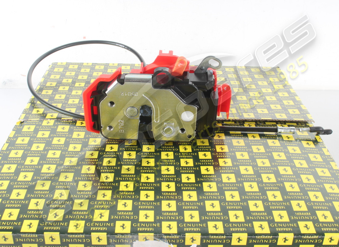 new ferrari rh door lock. part number 83987800 (1)