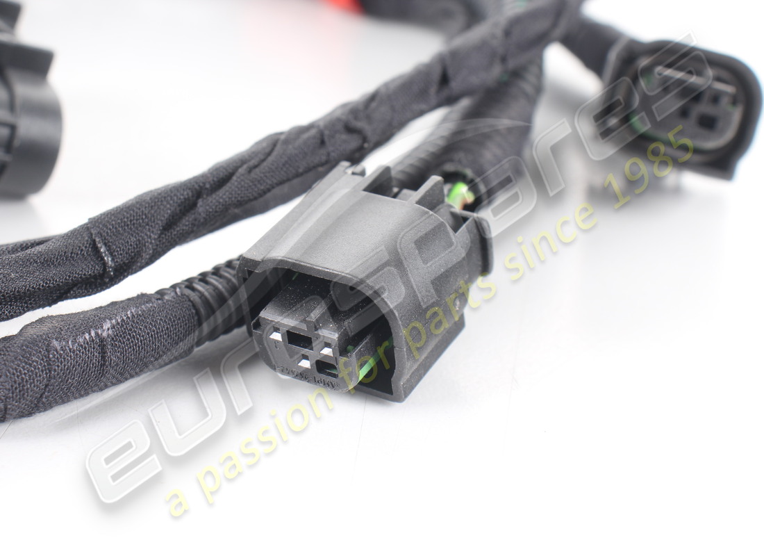 NEW FERRARI BUMPER CABLE. PART NUMBER 221380 (4) new ferrari bumper cable. part number 221380 (4)