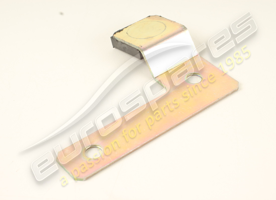 NEW MASERATI COMPLETE RH BRACKET FOR WAT. RADIATOR R. PART NUMBER 384000144 (3) new maserati complete rh bracket for wat. radiator r. part number 384000144 (3)