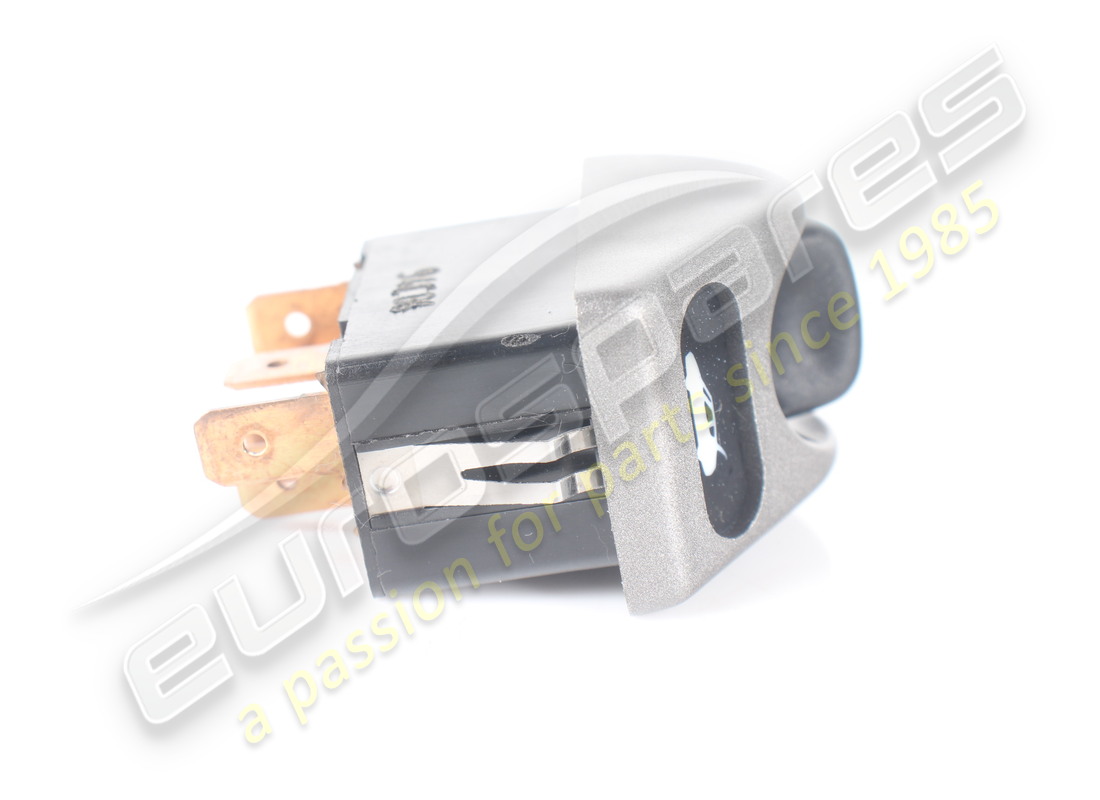 USED FERRARI SWITCH. PART NUMBER 153086 (5) used ferrari switch. part number 153086 (5)