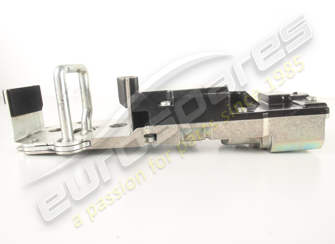 NEW FERRARI LOCK STRIKER. PART NUMBER 83629000 (3) new ferrari lock striker. part number 83629000 (3)