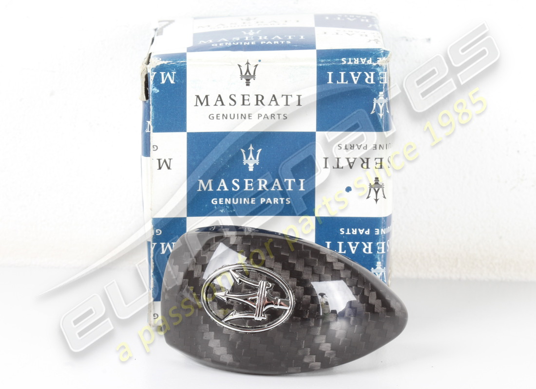 NEW MASERATI SHIFT KNOB INSERT - CARBON. PART NUMBER 82413677 (8) new maserati shift knob insert - carbon. part number 82413677 (8)