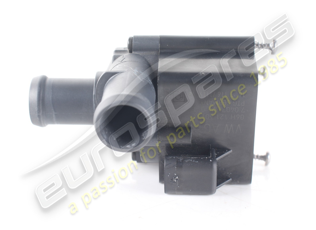 used lamborghini auxiliary coolant wasserumwaelzpumpe. part number 06h121601n (2)