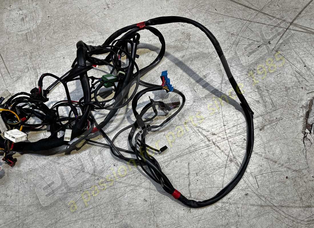 USED FERRARI DASHBOARD CONNECTION CABLES. PART NUMBER 170452 (5) used ferrari dashboard connection cables. part number 170452 (5)